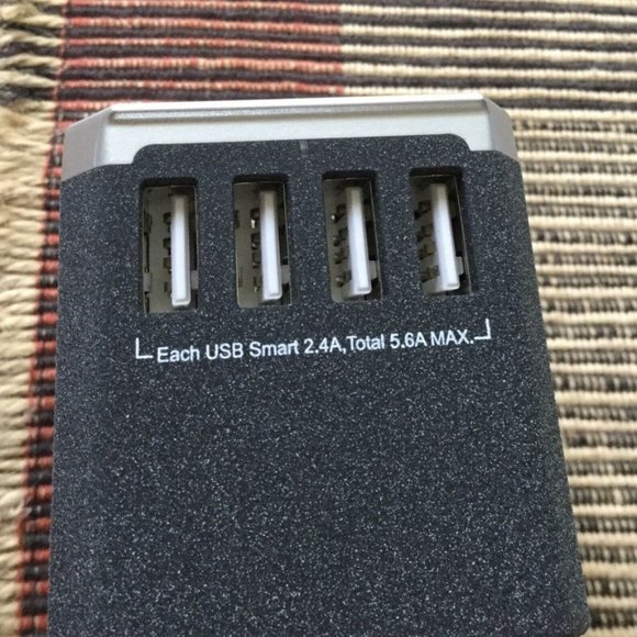 ⛔️SOLD⛔️ Universal Travel Adaptor 150+ Countries - Picture 7 of 13